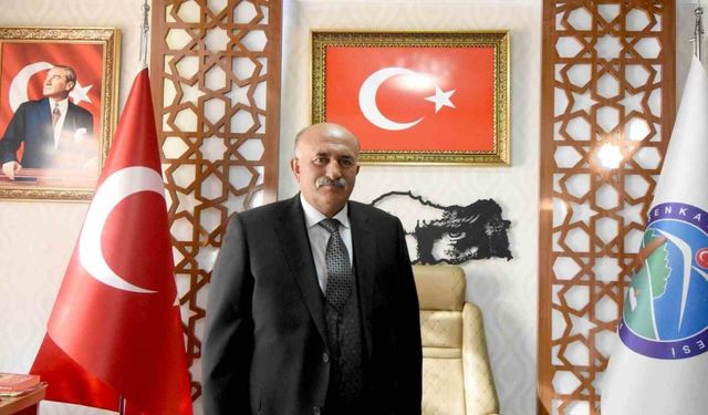 Özcan: ’Öğretmenlerimiz, eğitimin ve öğretimin temel taşı’