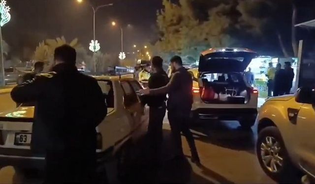 Polis uygulamasında uyuşturucu ve silah ele geçirildi