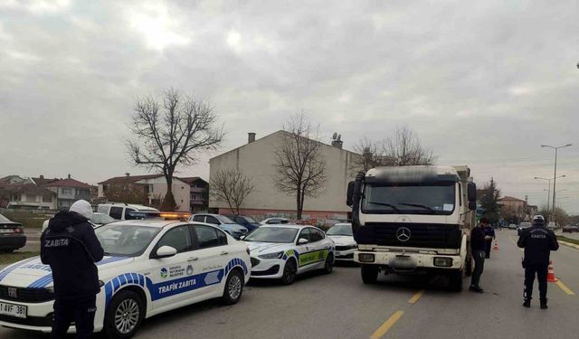 Sakarya’da ağır tonajlı araçlara denetim