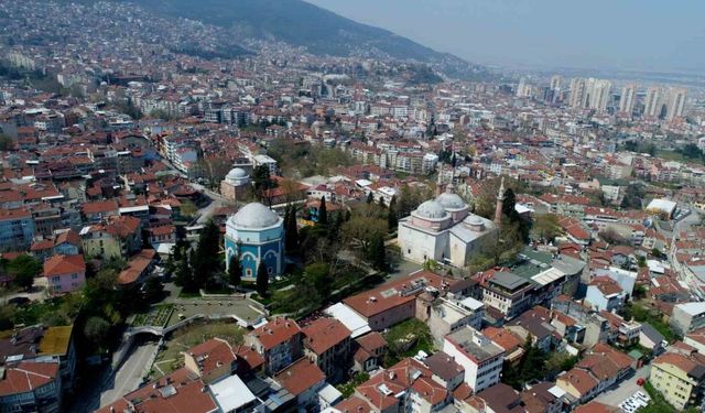 Tarihi cami ve türbelerden güvenlikçilerin çekilmesine AK Parti İl Başkanı Gürkan’dan tepki