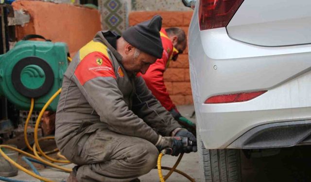 Van’daki oto lastikçilerde hareketlilik başladı