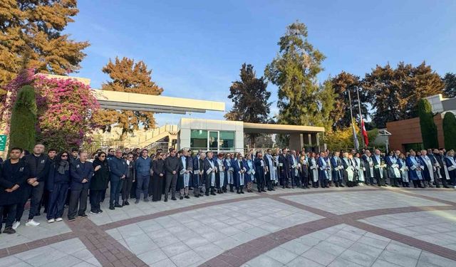 Yaşar Üniversitesi, 10 Kasım’da Ata’yı andı