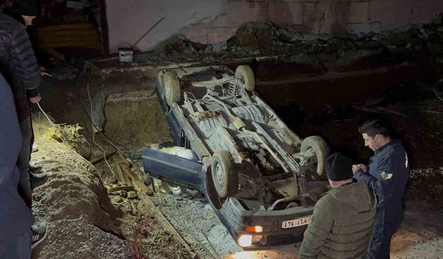 Yolu fark etmeyip şantiyeye girince takla takla attı: 1 yaralı