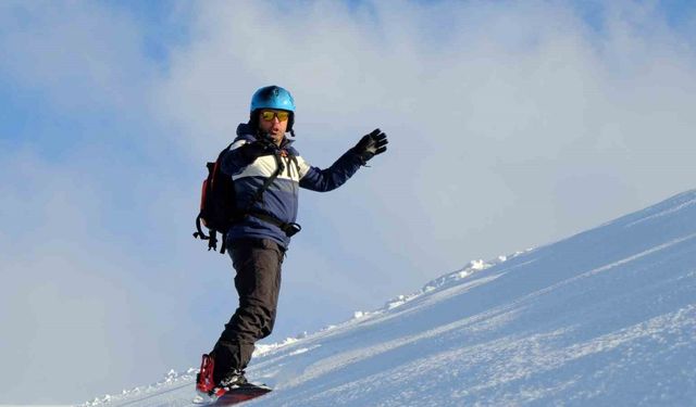 Zigana’nın zirvelerinde snowboard keyfi