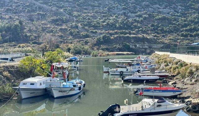 Gazipaşalı balıkçılar tekneleri için çözüm bekliyor