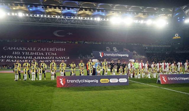 Trendyol Süper Lig: Fenerbahçe: 0 - Samsunspor: 0 (Maç devam ediyor)