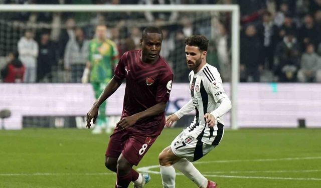 Trendyol Süper Lig: Beşiktaş: 1 - Atakaş Hatayspor: 1 (İlk yarı)