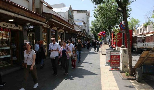 Diyarbakır’da vatandaş ve esnaf, PKK’nın fesih kararını olumlu değerlendirdi
