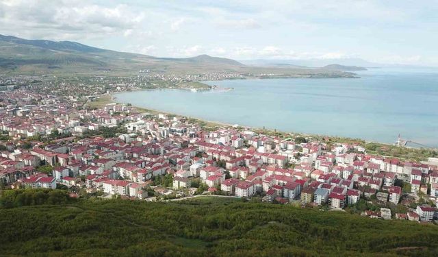 Tatvan’da çevre yolu ikmal ihalesi tamamlandı
