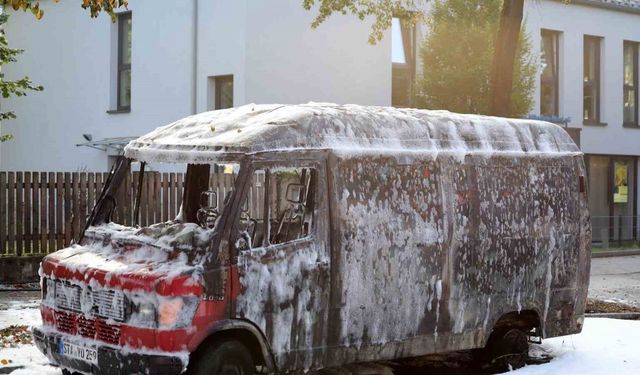 Almanya’da bir kişi aile içi tartışmanın ardından evini kundakladı