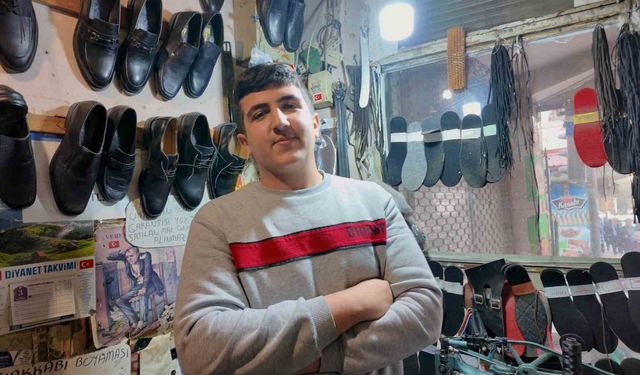 16 yaşında dükkanı devraldı, 3 buçuk metrekarede dede mesleğini sürdürüyor