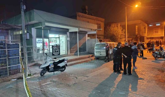 Adana'da erkek kuaföründe silahlı kavga: 7 yaralı
