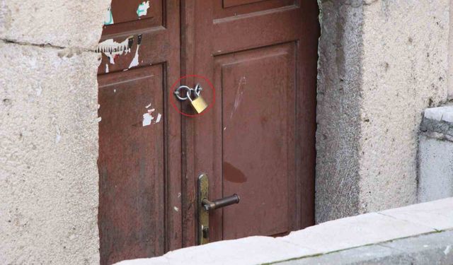 Amasya'da 9 türbeye kilit