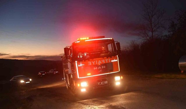 Bahçede plastik kablo yaktı, ekipleri harekete geçirdi