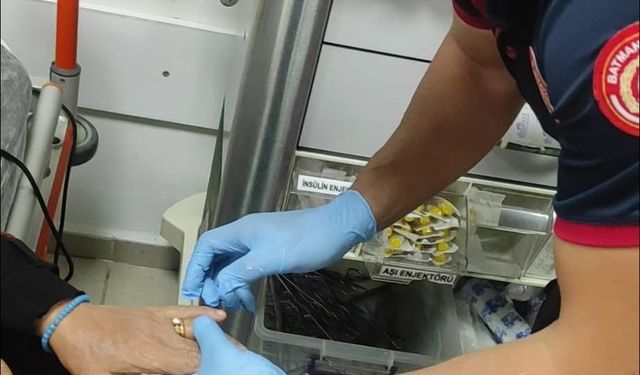 Batman’da itfaiye ve sağlık ekiplerinden ortak "yüzük çıkartma" operasyonu