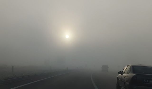 Bingöl’de yoğun sis: Görüş mesafesi 10 metreye düştü