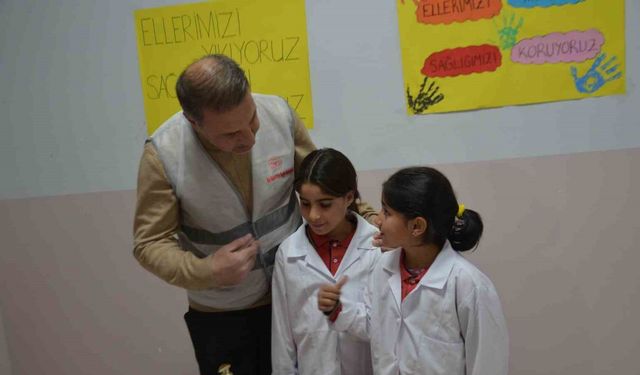 Bulanık’ta ‘Sağlıklı Çocuk, Sağlıklı Gelecek’ projesiyle öğrenciler bilgilendirildi