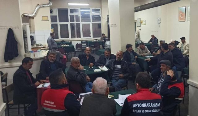 Çiftçi bilgilendirme toplantıları sürüyor