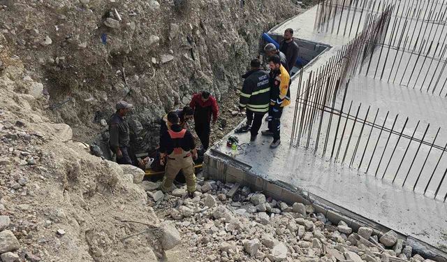 Defne'de inşaat temeline düşen şahıs yaralandı