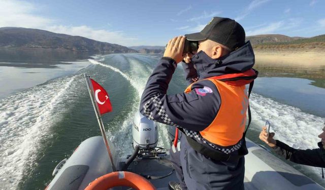 Denize kıyısı olmayan Tokat’ta jandarma bot timi baraj sularında huzuru sağlıyor