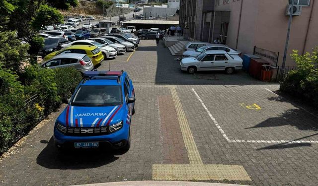 Depodan bir ton fındık çalan hırsızlar yakalandı