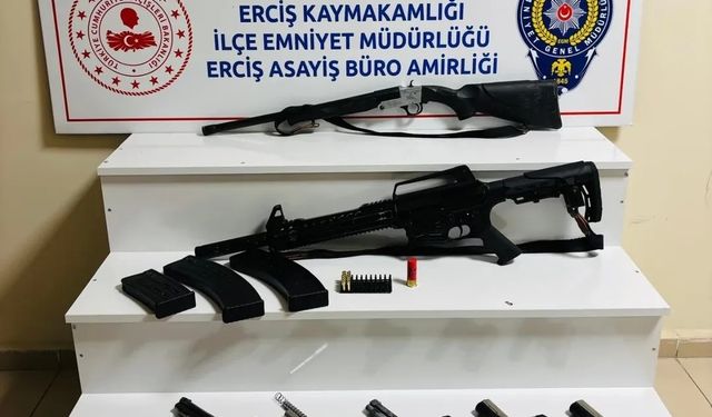 Erciş'te 5 adet ruhsatsız tabanca ve 2 adet yivsiz av tüfeği ele geçirildi