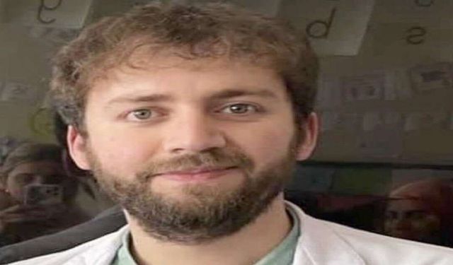 Hakkarili genç öğretmen toprağa verildi