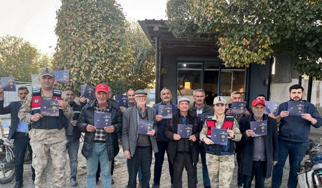 Iğdır’da "Kadına el kalkamaz" bilgilendirme faaliyeti gerçekleştirildi