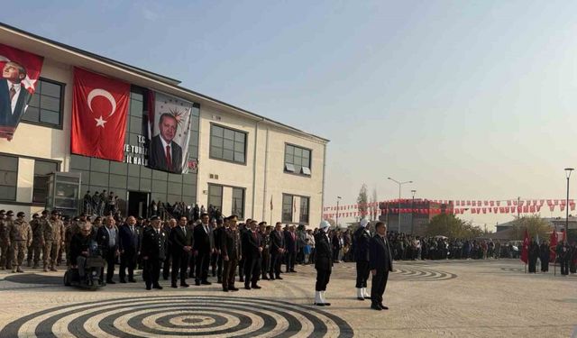 Iğdır’ın düşman işgalinden kurtuluşunun 105’inci yıl dönümü törenlerle kutlandı