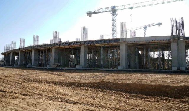 Kahramanmaraş Stadyumu yükseliyor