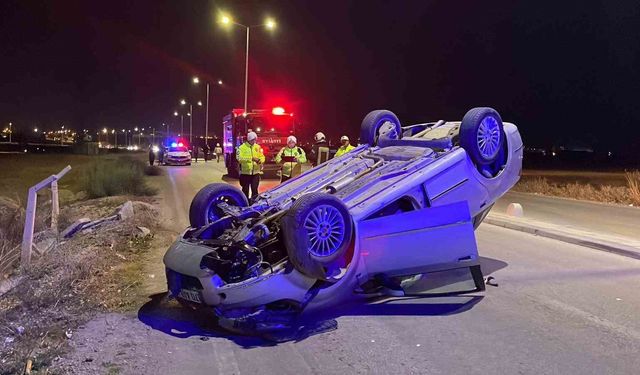 Karaman'da takla atan otomobil ters döndü: 2 yaralı