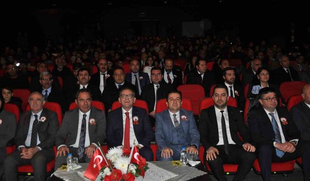 Kars’ta Öğretmenler Günü kutlandı