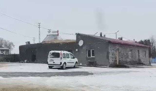 Kars’ta yüksek kesimlere kar yağdı