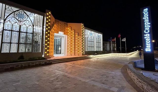 Kırşehirli çift hurda camları sanata dönüştürüyor