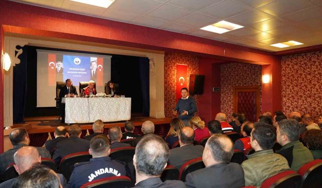 Köy ve mahallelerin eksiklikleri masaya yatırıldı