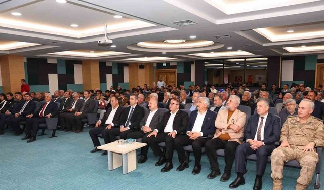 Külliyede sahabe konulu konferans düzenlendi