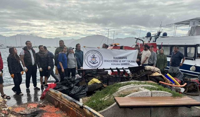 Marmaris’te sezon sonu deniz dibi temizliğinde çıkanlar şaşırttı