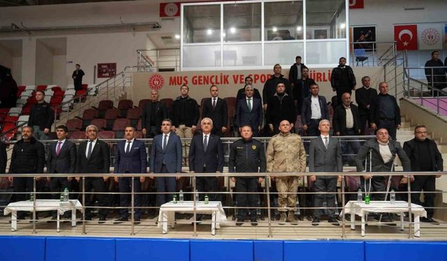 Muş’ta 35 amatör spor kulübüne 2 milyon TL malzeme desteği