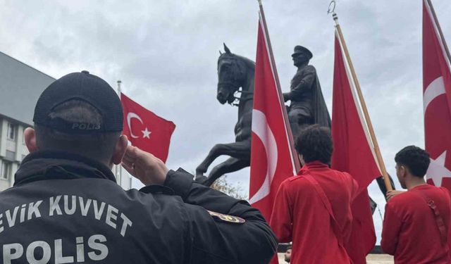 Öğretmenler günü törenle kutlandı