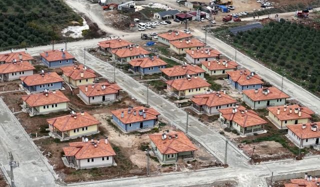 Osmaniye’de 138 deprem köy konutu bir ay içinde teslim edilecek