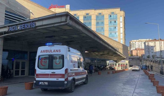 Otobüs ile motosiklet çarpıştı: 1 ölü