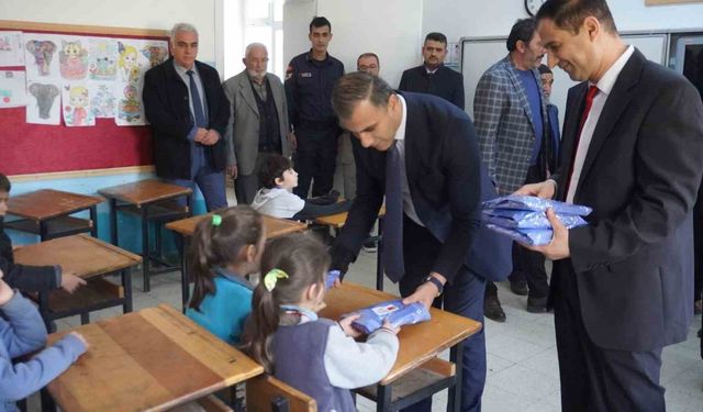 Şehitlerin isimleri okullarının kütüphanelerinde yaşatılacak