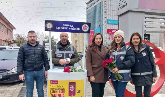 Sungurlu polisi kadınlara ‘KADES’i anlattı