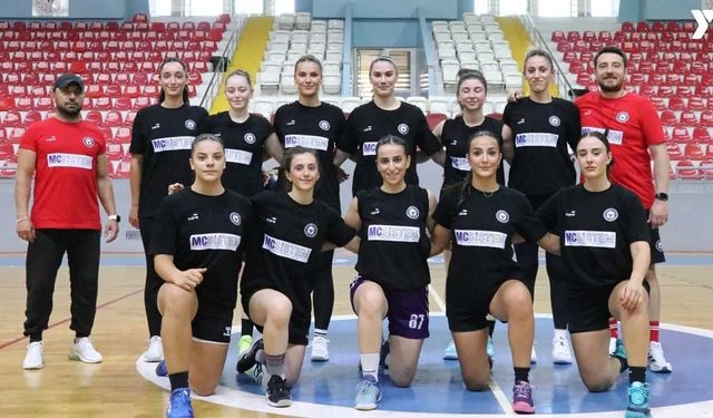 MC Sistem Yozgat Kadın Hentbol Takımı dolu dizgin