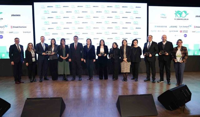 3'üncü Sürdürülebilir Yüzyıl Zirvesi'nde yeşil dönüşümün yol haritası konuşuldu