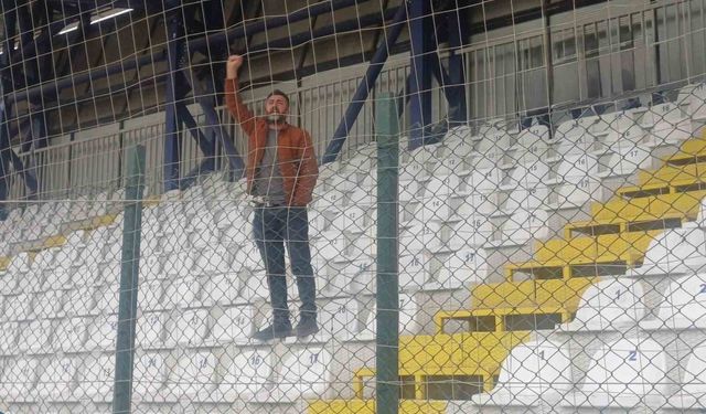 600 kilometre yol kat edip takımını tek başına destekledi