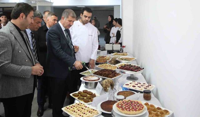 Ağrı'da 'Topraktan Sofraya Pancarın Zarafeti' etkinliğinde şeker pancarından elde edilen 20 çeşit ürünün sunumu yapıldı