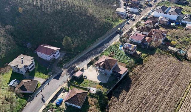 Akyazı'da altyapı bitti, asfalt serimi başladı