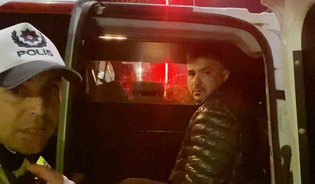 Alkollü sürücü emniyet müdürünün bulunduğu makam aracına çarptı