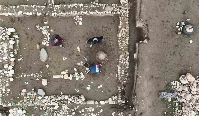 Amasya'da 2 bin 600 yıllık tandır keşfedildi